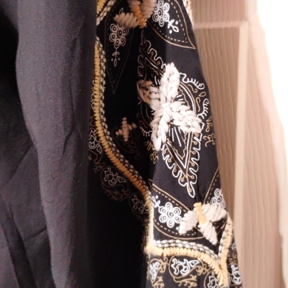 Dress Barn top - Picture 8 of 16